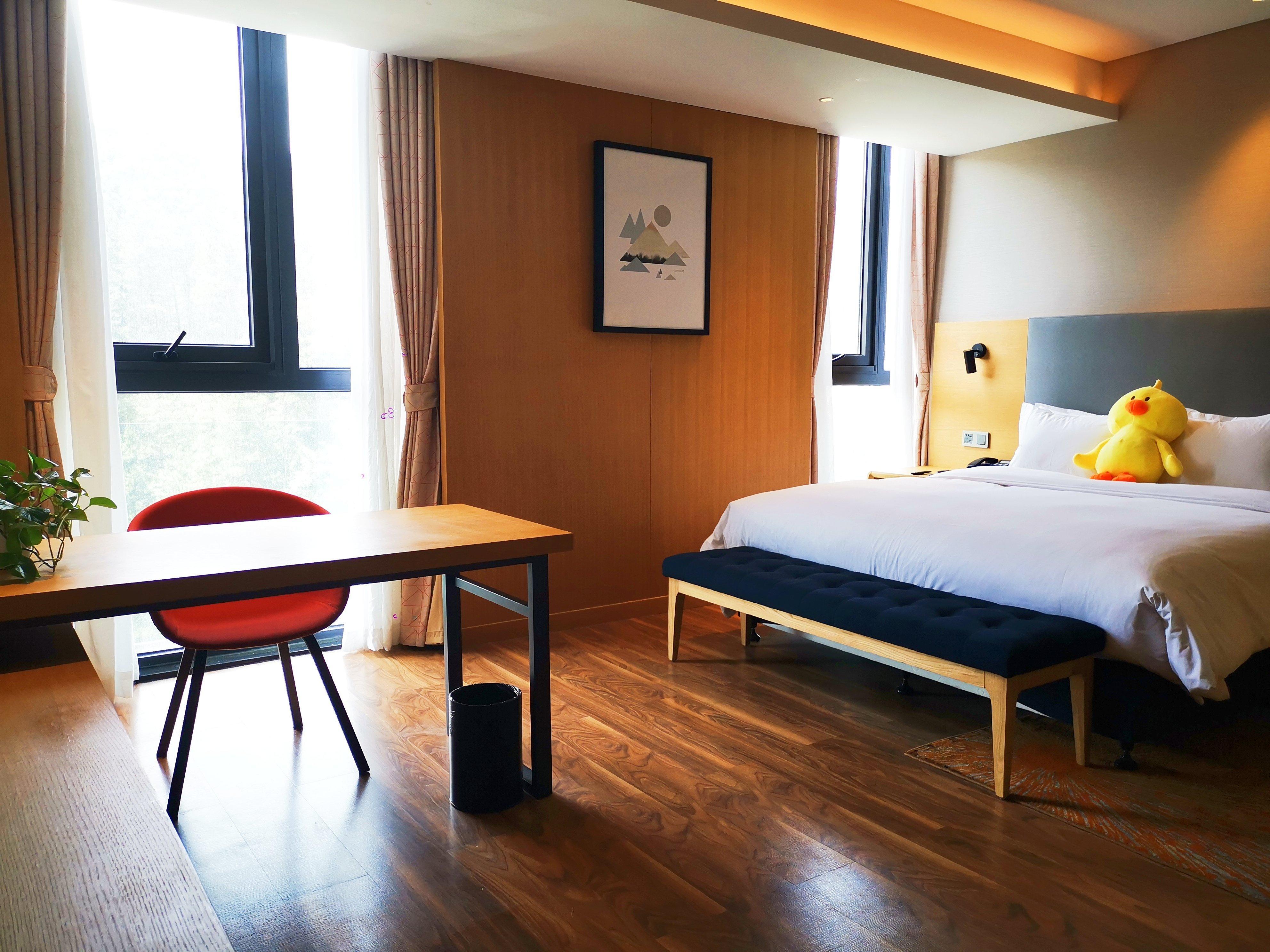 Holiday Inn Express Luanchuan By Ihg Экстерьер фото