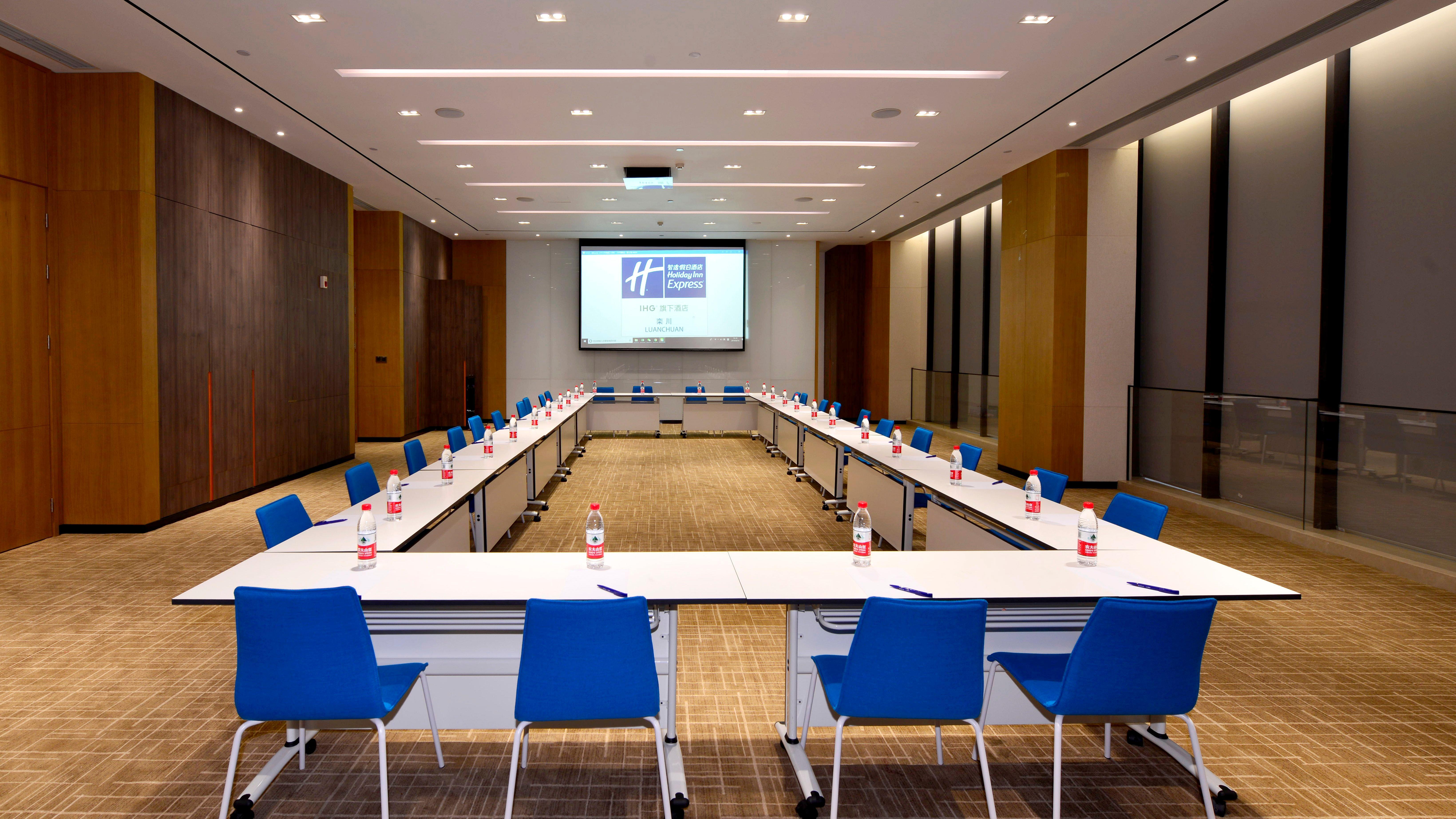 Holiday Inn Express Luanchuan By Ihg Экстерьер фото