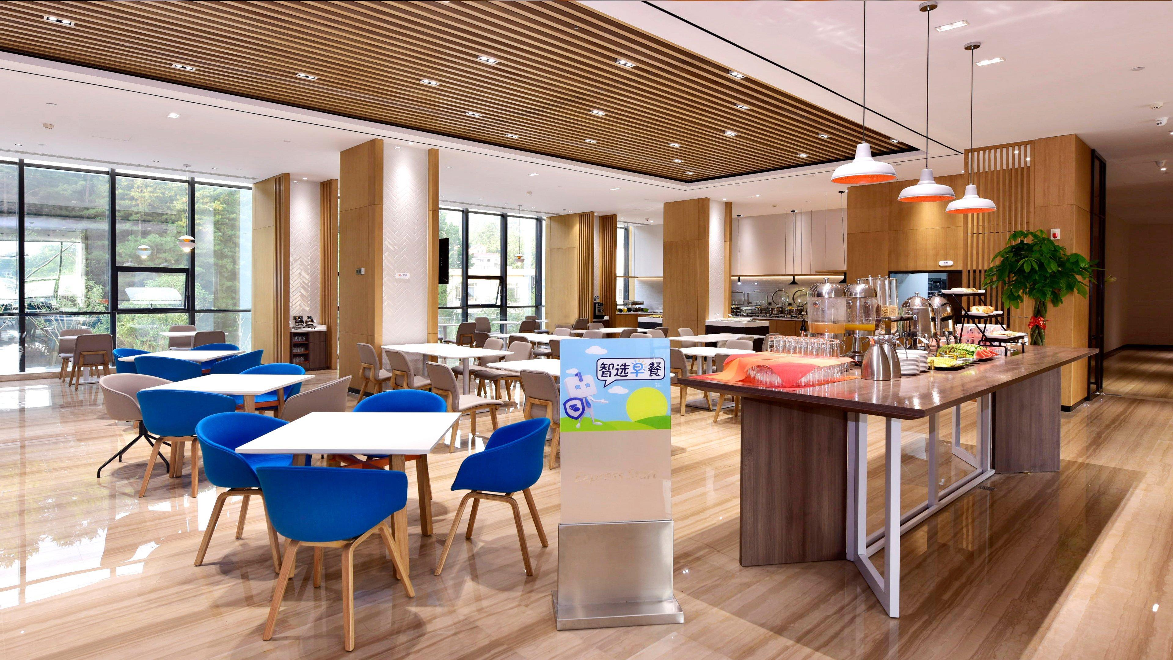 Holiday Inn Express Luanchuan By Ihg Экстерьер фото