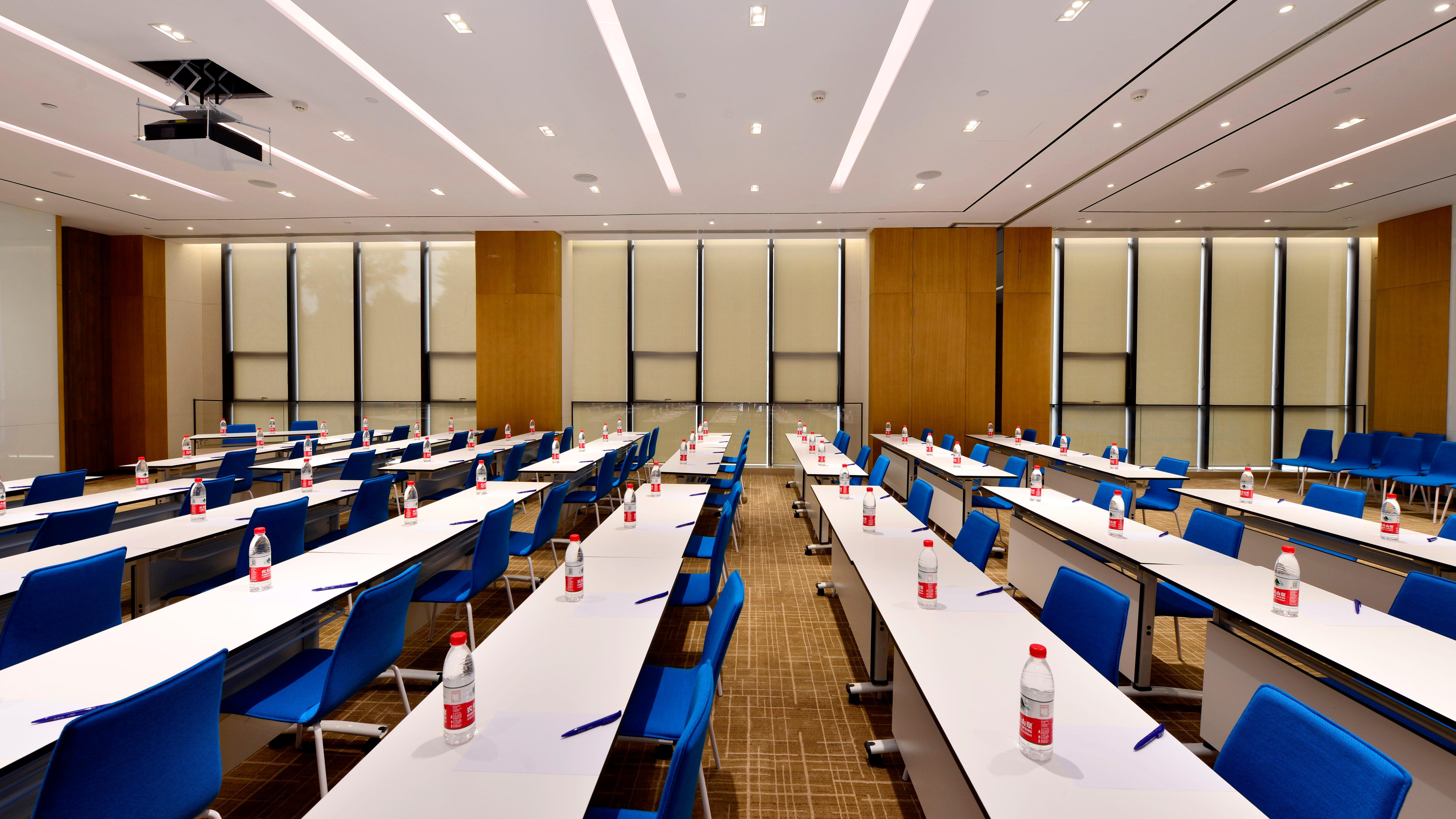 Holiday Inn Express Luanchuan By Ihg Экстерьер фото