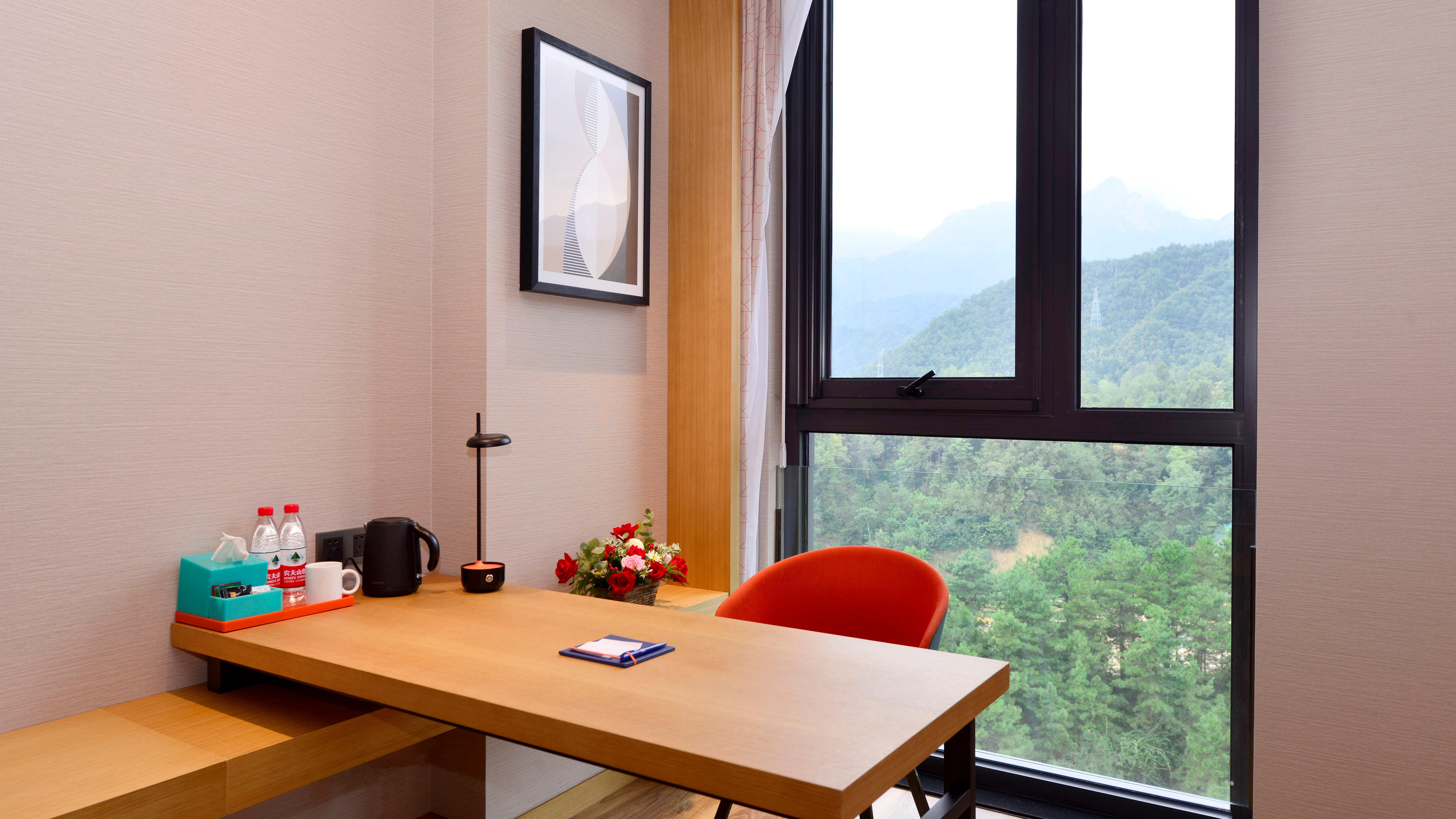 Holiday Inn Express Luanchuan By Ihg Экстерьер фото